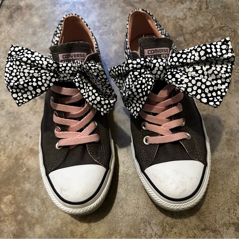 Converse Chuck Taylor All Star Betty Bow Sneakers